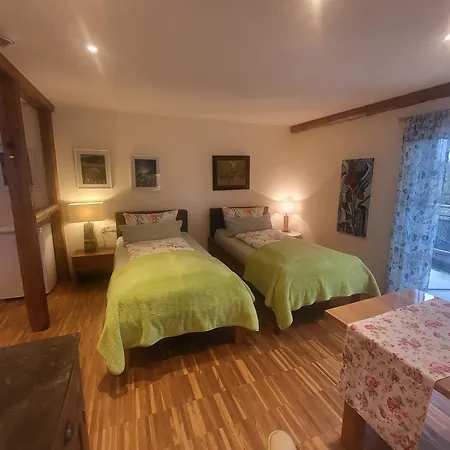 Landgut Apfelrose 4*