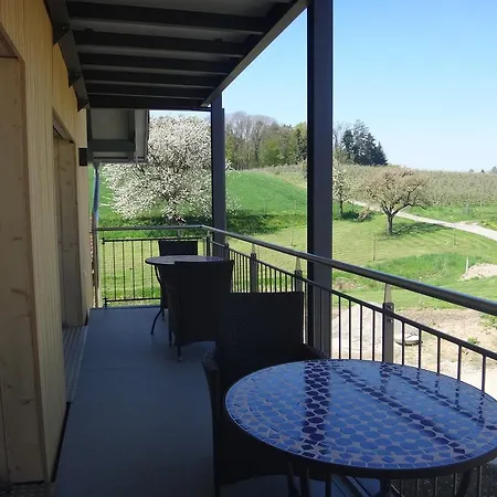 Landgut Apfelrose 4*