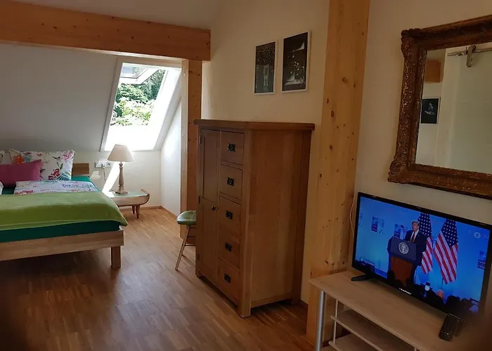 Pensión Landgut Apfelrose 4*