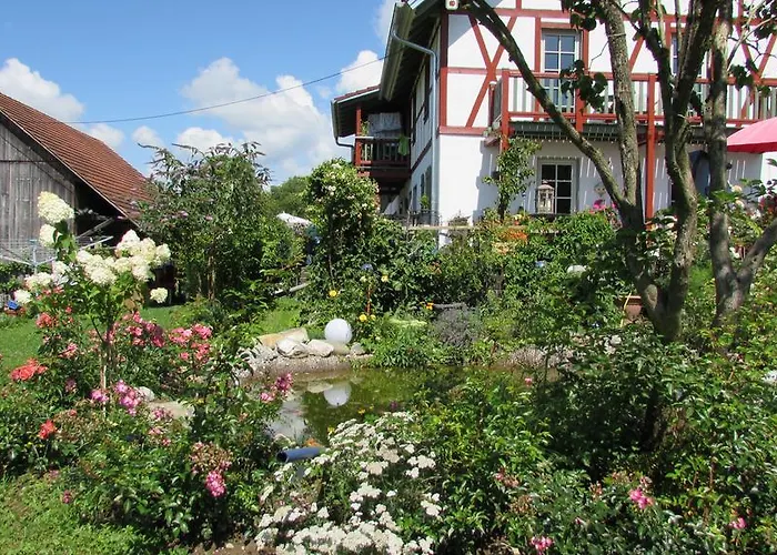 Landgut Apfelrose 4*